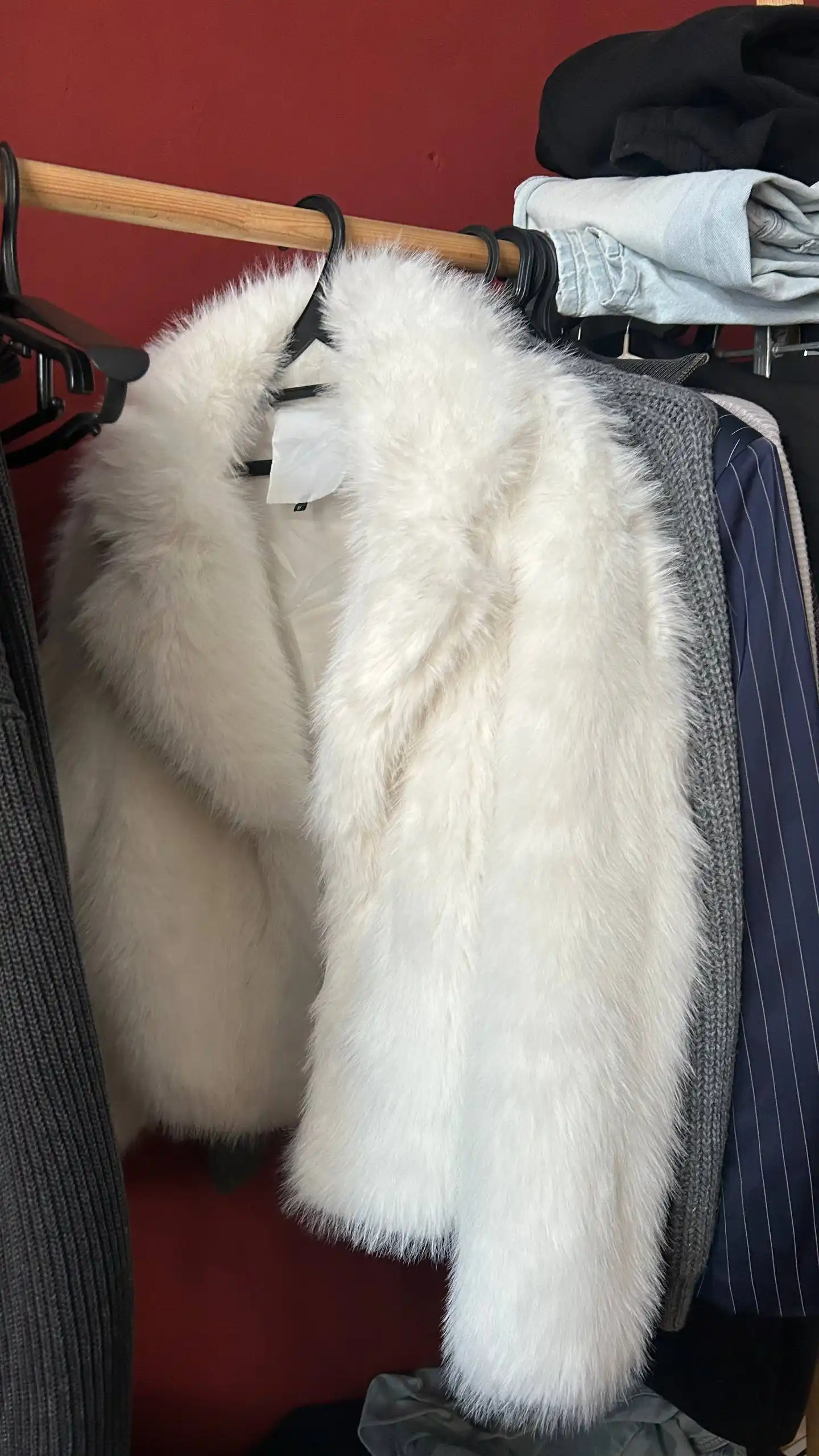 Продам шубку - Верхняя одежда (Одежда) в Челябинск