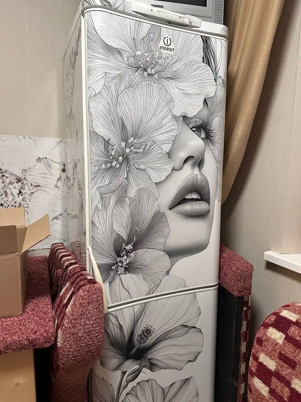 Продажа рабочего холодильника - Барахолка в Челябинск