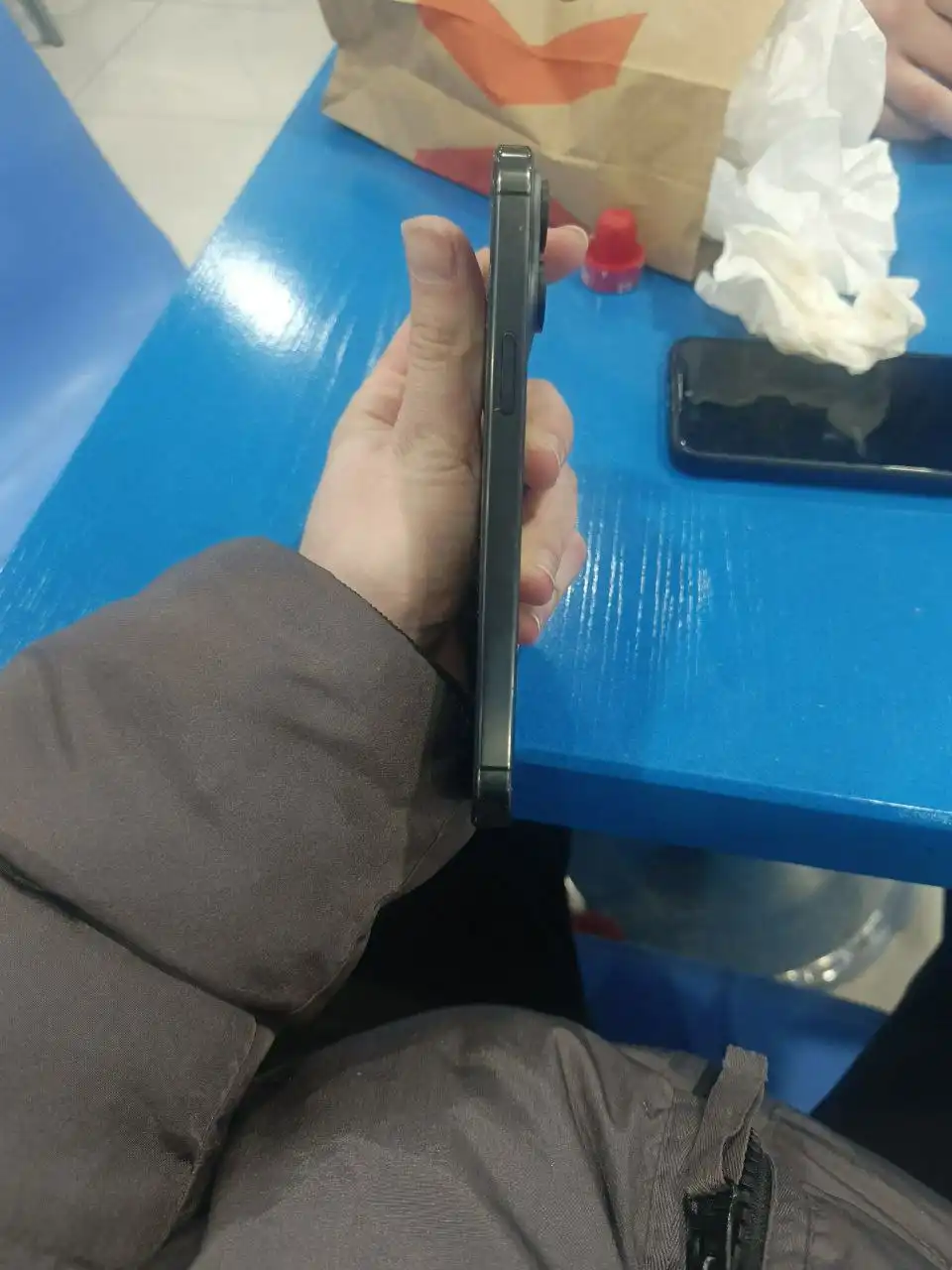 Айфон 15 про макс с заменой дисплея - Смартфоны (Электроника) в Челябинск