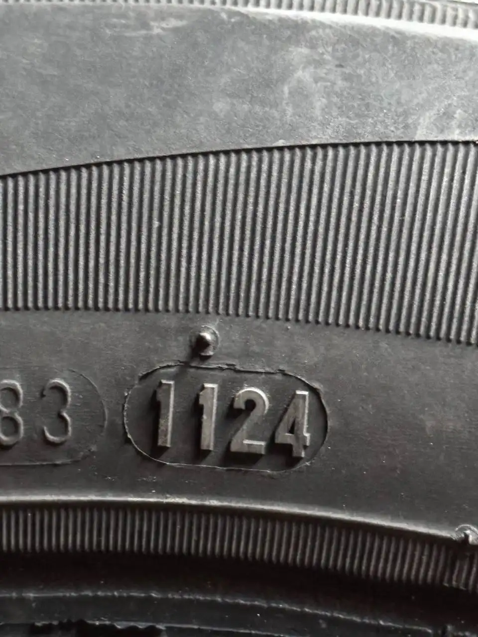 Автомобильные шины 185/60 R14 - Шины и диски (Запчасти) в Челябинск