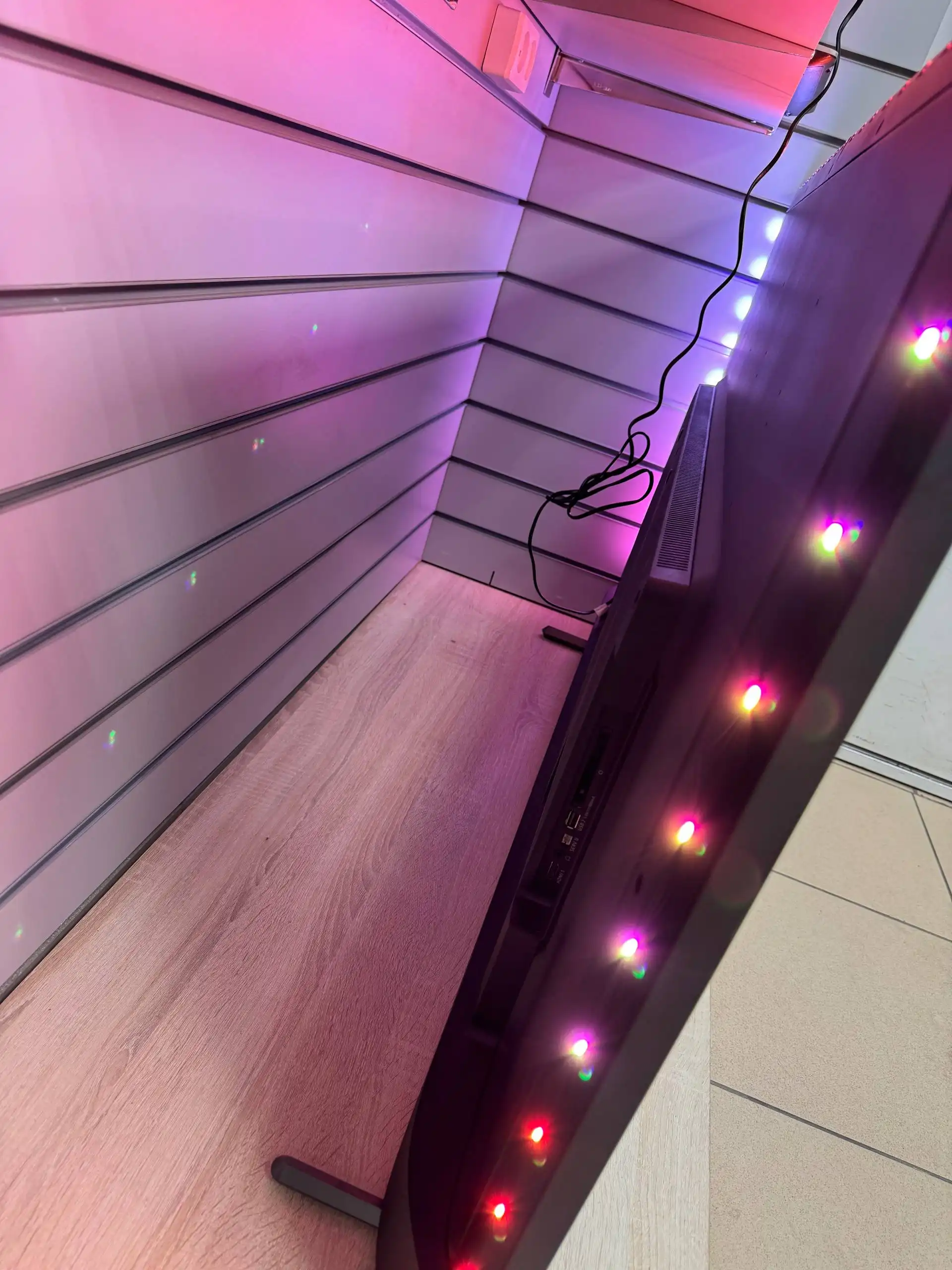 Телевизор Philips 55PUS8108/60 с подсветкой и пультом - Телевизоры (Электроника) в Челябинск