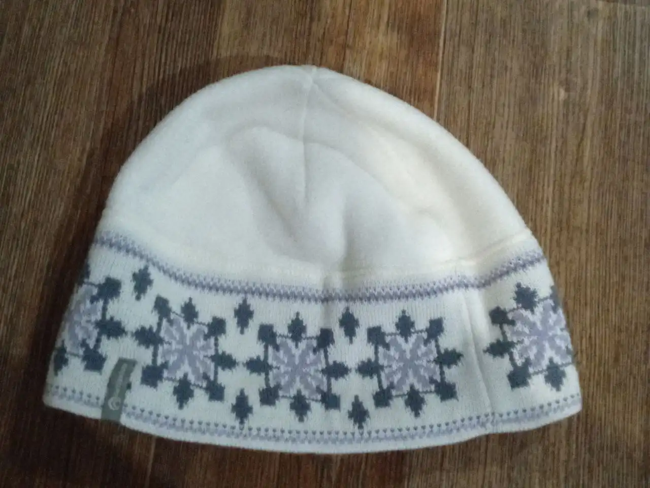 Женская шапка новая - Головные уборы (Одежда) в Челябинск