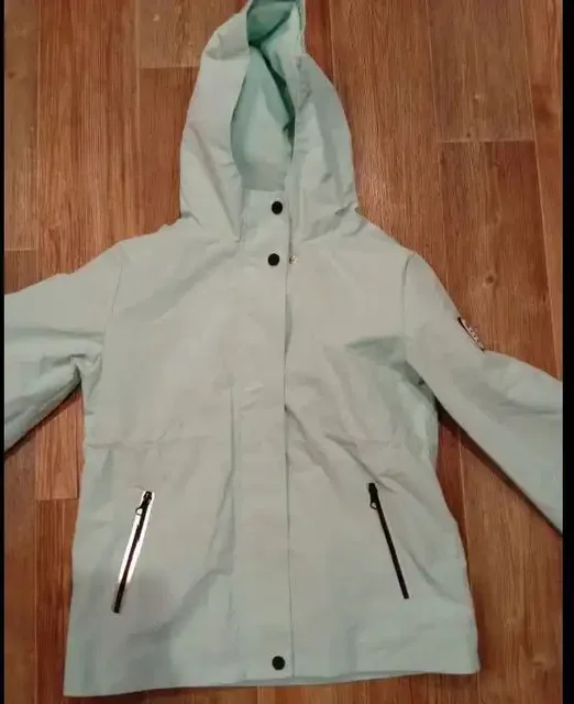 Куртка для девочки размер 140 - Маникюр в Челябинск