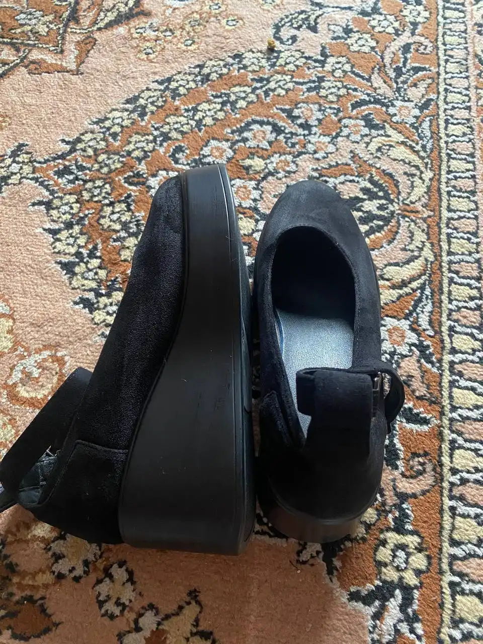 Продажа женской одежды - Женская одежда (Одежда) в Челябинск