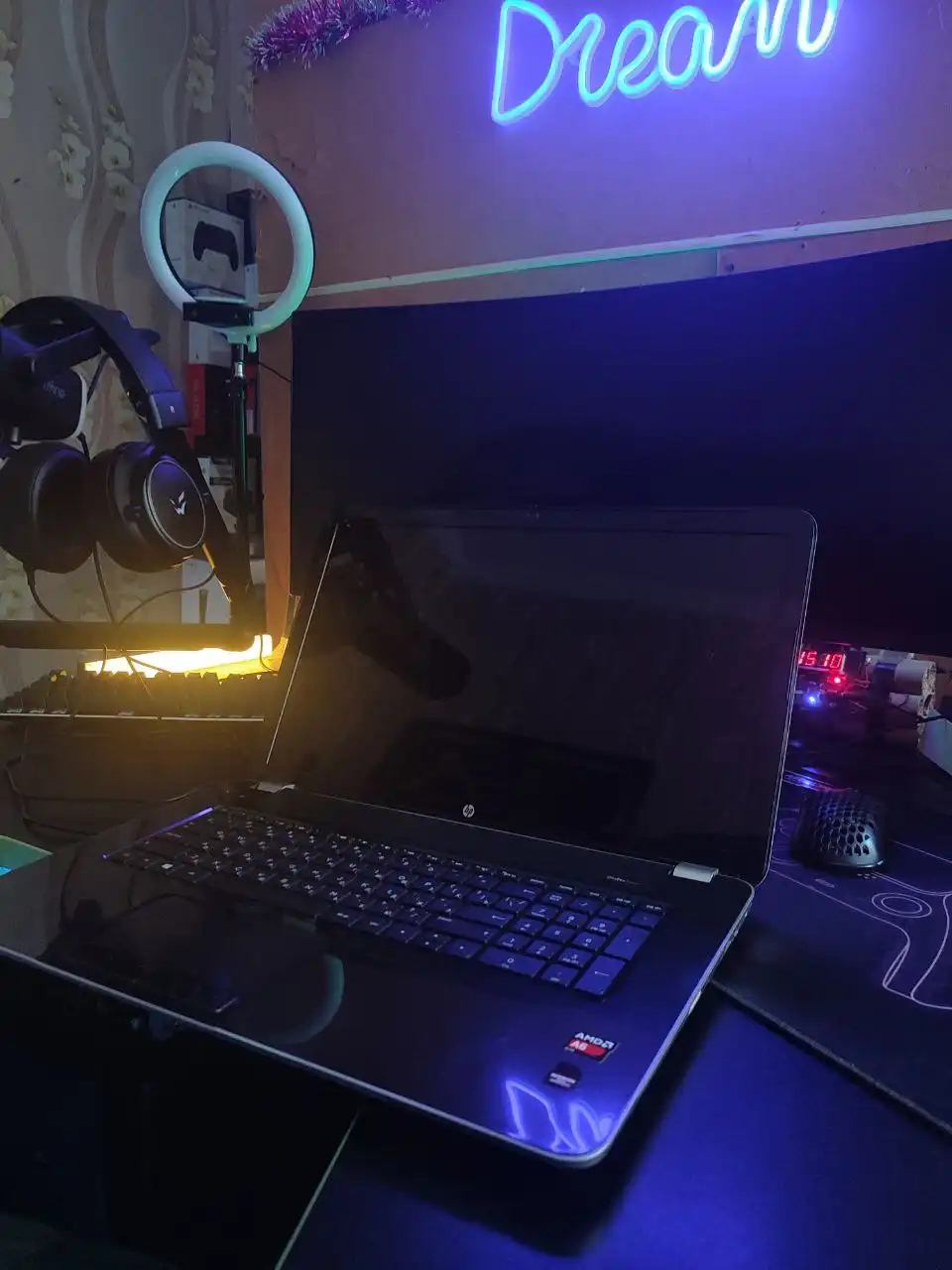 Продам аккумулятор с зарядником - Барахолка в Челябинск