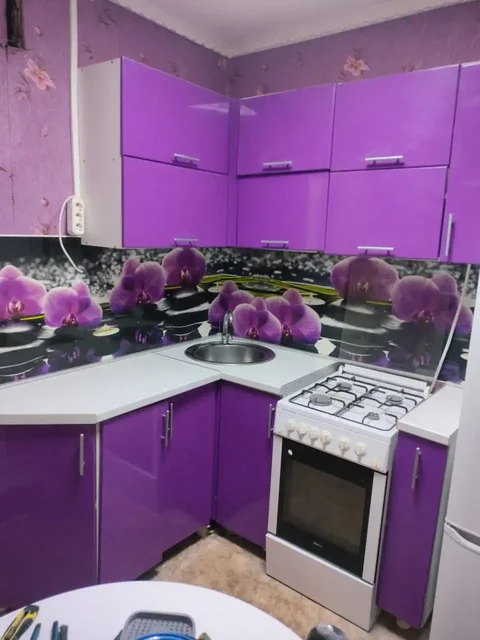 Продам кухонный гарнитур за полный бак бензина - Вейп-товары в Челябинск