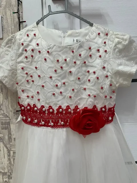 Продам шикарное платье - Маникюр в Челябинск