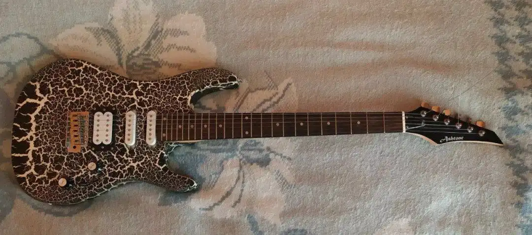 Продам с ремнём брендовым и кожаным чехлом - Барахолка в Челябинск