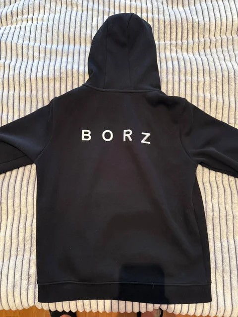 Продам костюм BORZ размер M в идеальном состоянии - Спортивная/танцевальная одежда в Челябинск