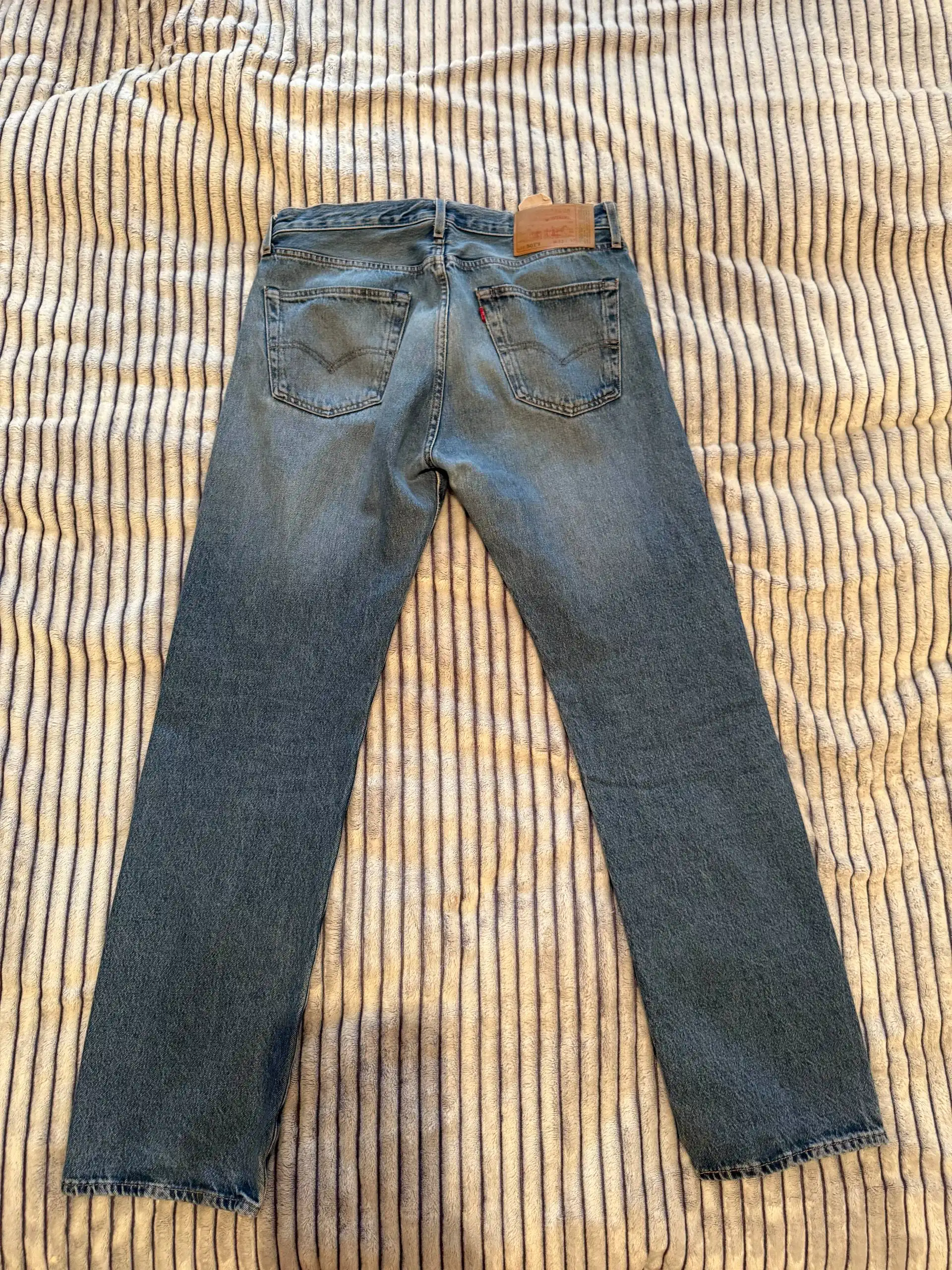 Джинсы Levi's размер L - Джинсы (Одежда) в Челябинск