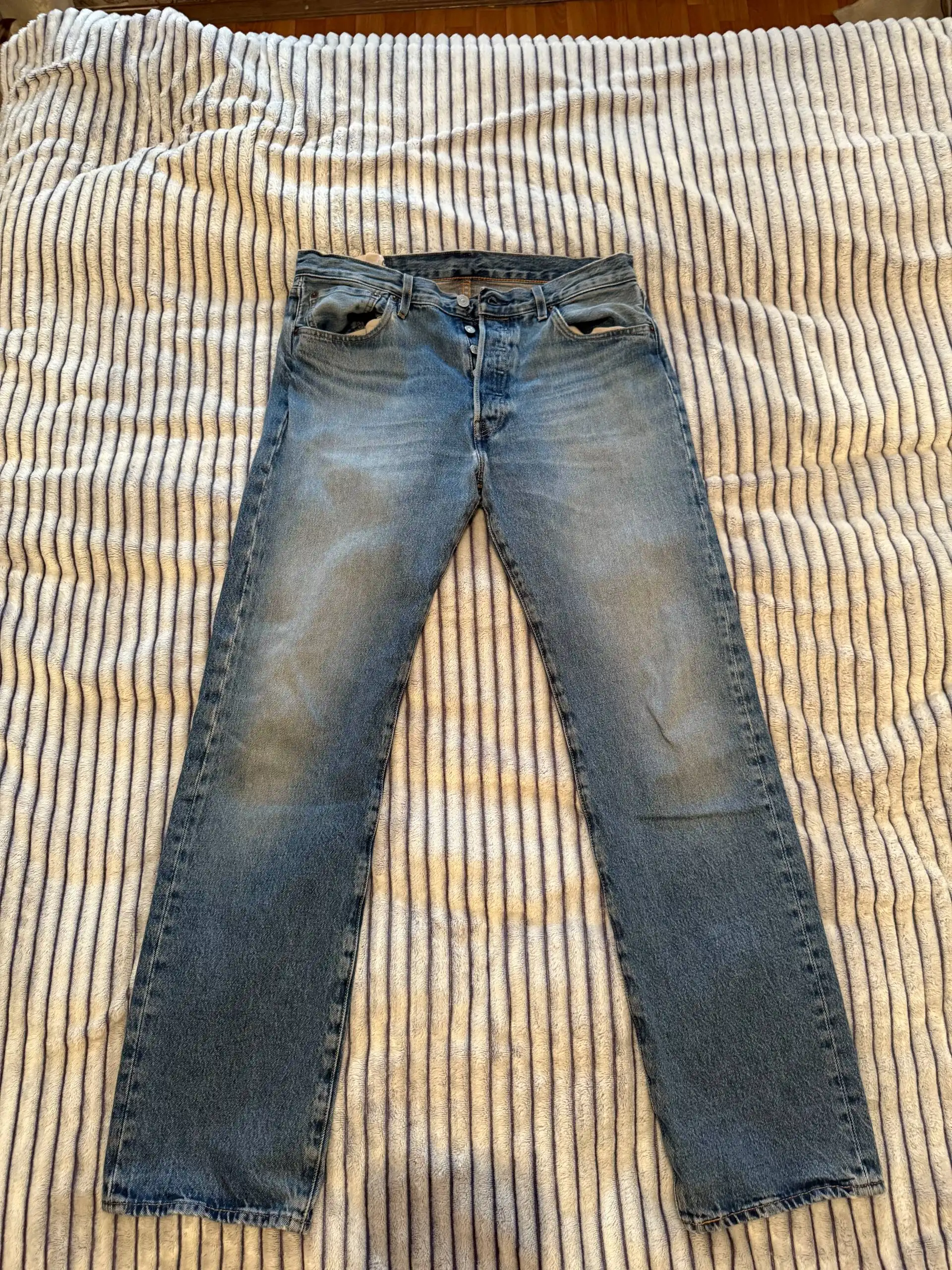 Джинсы Levi's размер L - Джинсы (Одежда) в Челябинск