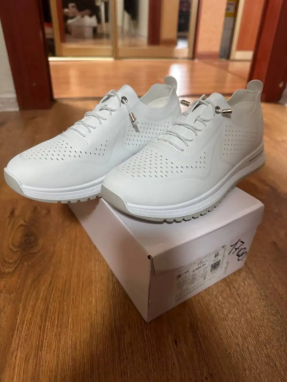 Кроссовки летние - Обувь (Одежда) в Челябинск