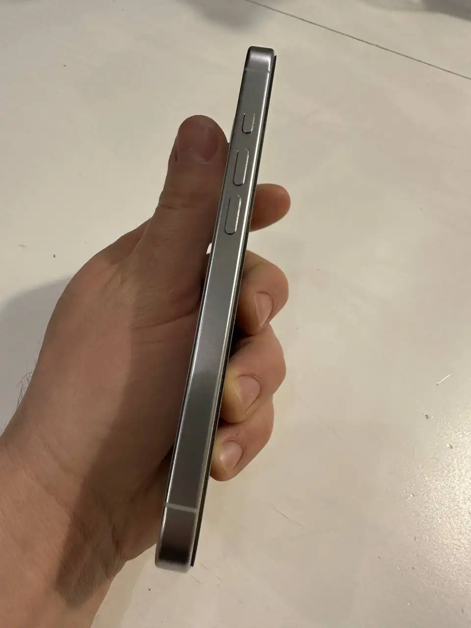 iPhone 16 Pro 128GB eSIM Белый - Смартфоны и телефоны (Электроника) в Челябинск