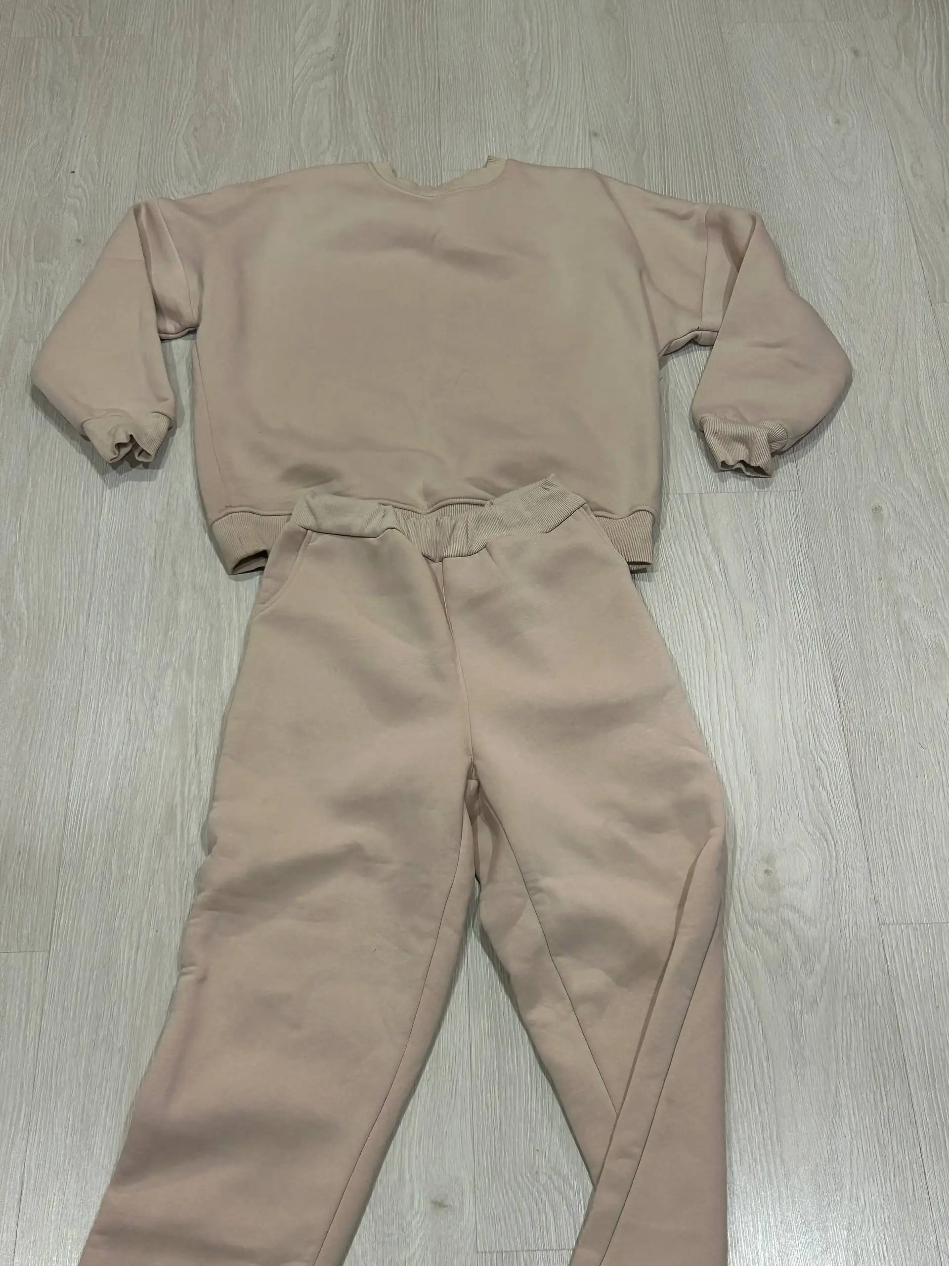 Продам новый костюм и вещи в пакетах - Костюмы (Одежда) в Челябинск