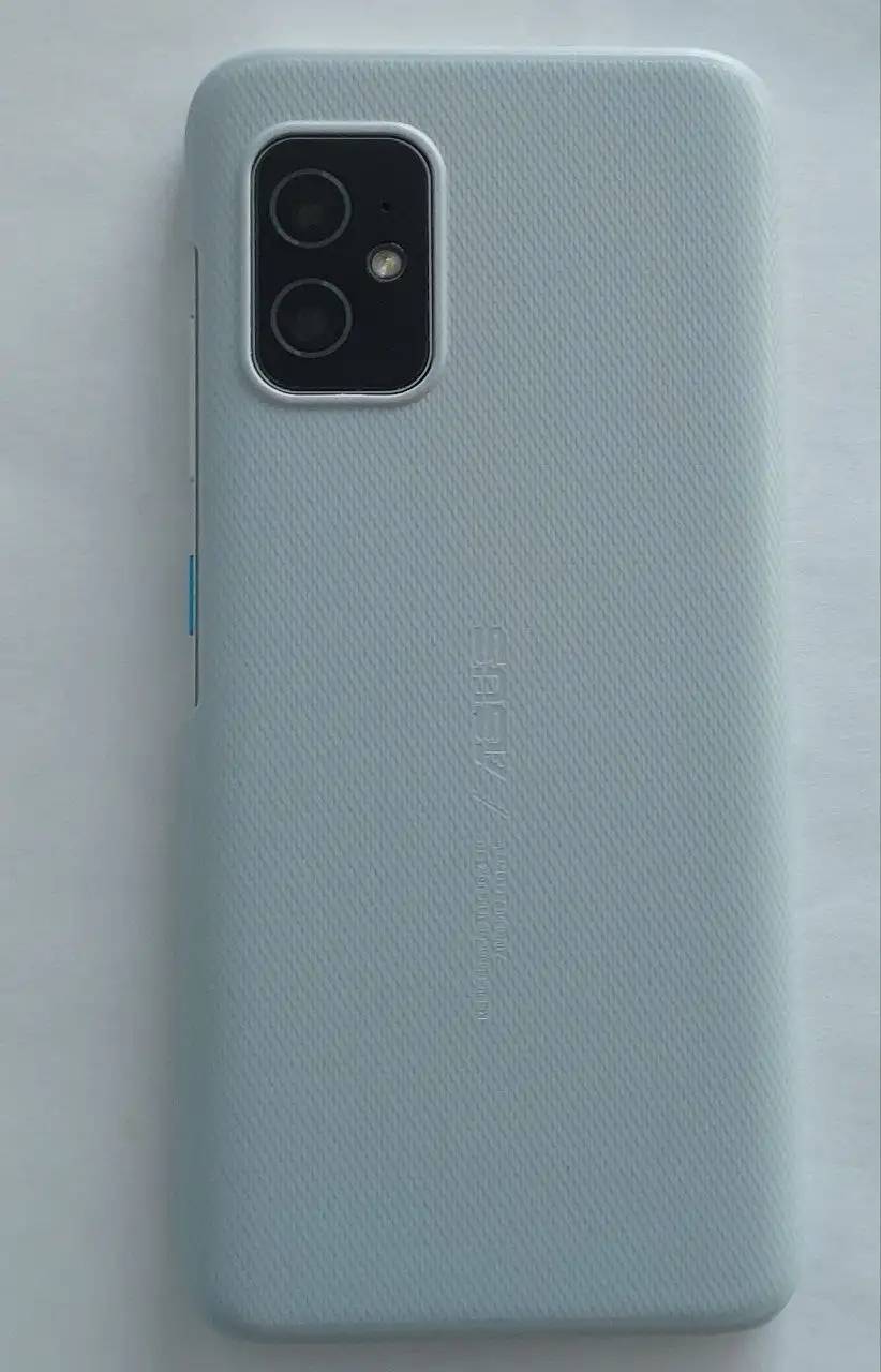 Продам Asus Zenfon 8 8/128 новый в отличном состоянии - Смартфоны (Электроника) в Челябинск