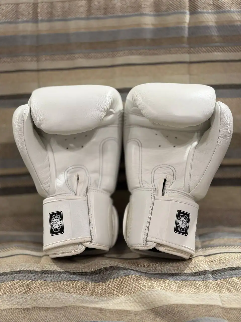 Перчатки для бокса Twins 12 oz новые - Спортивные товары (Хобби и отдых) в Челябинск