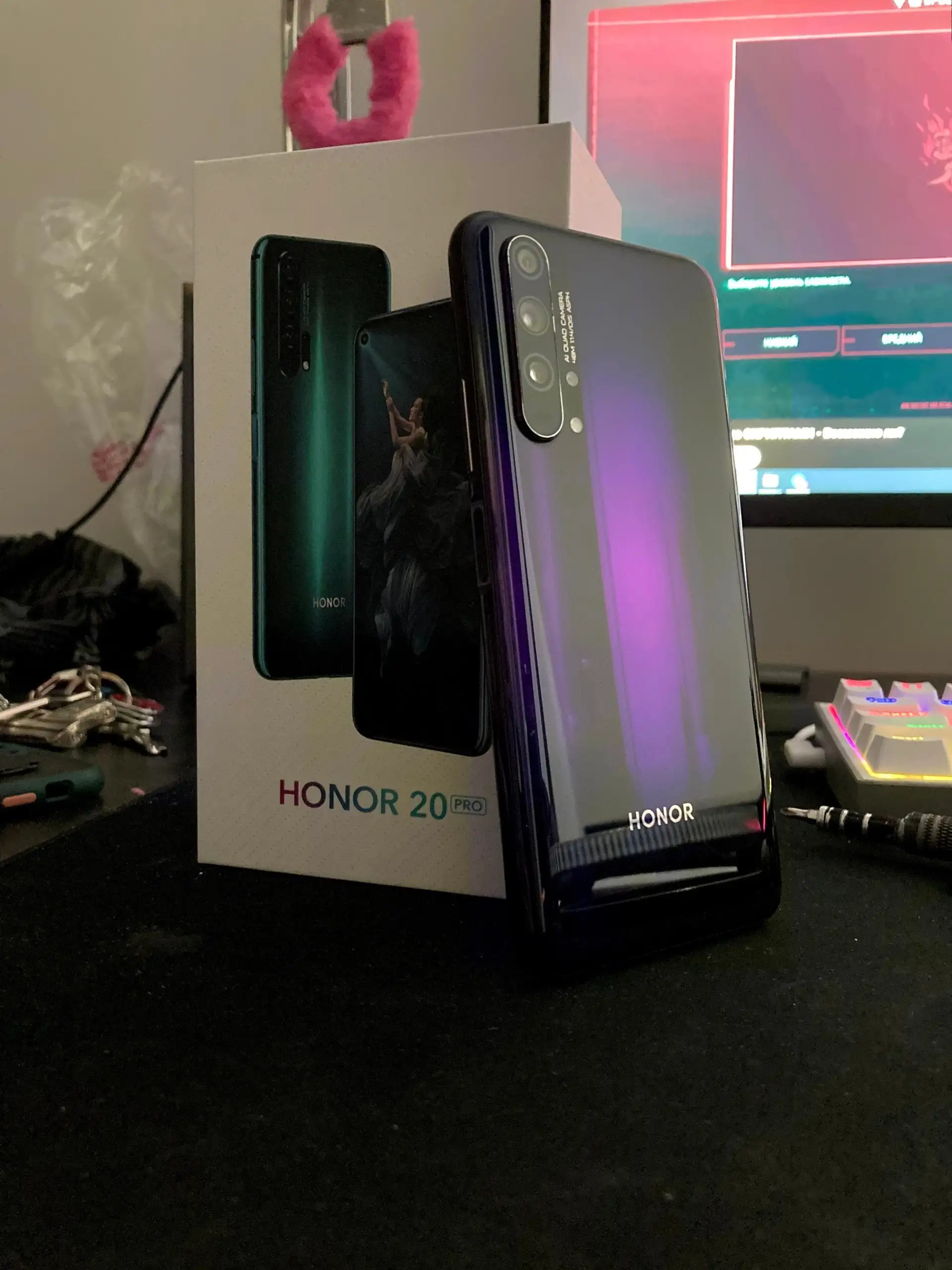 Смартфон Honor 20 Pro 8/256 - Смартфоны (Электроника) в Челябинск