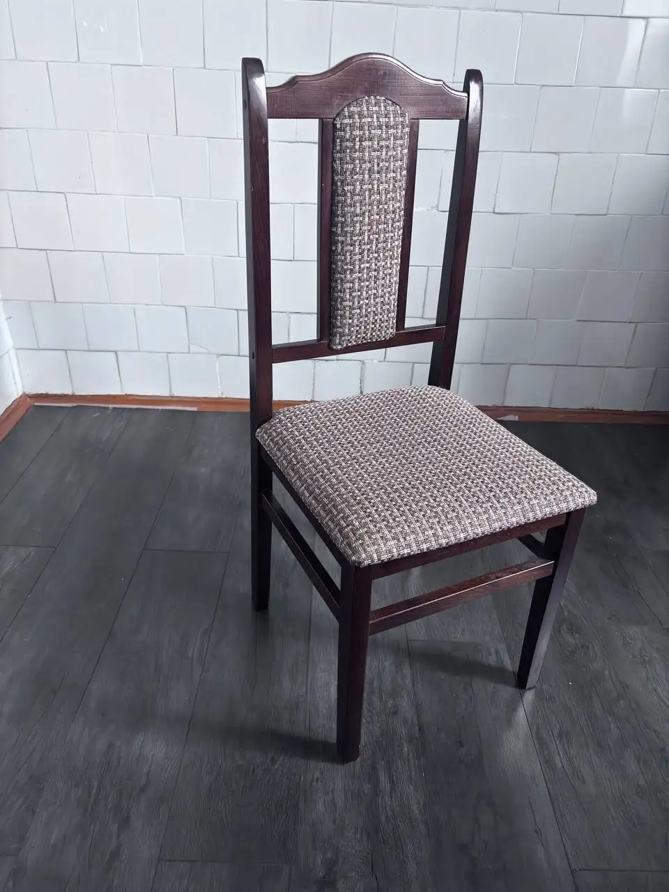 Продажа стульев - Барахолка в Челябинск