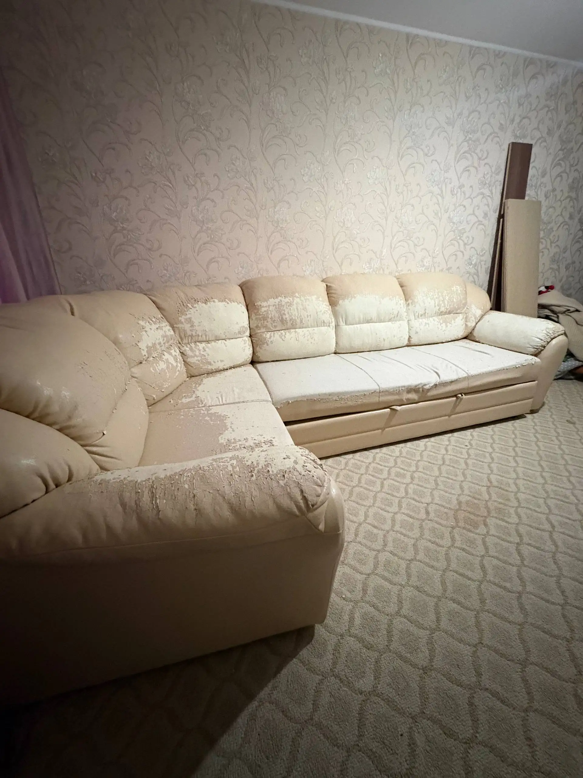 Продам диван выкатной раскладной 310х190 - Барахолка в Челябинск