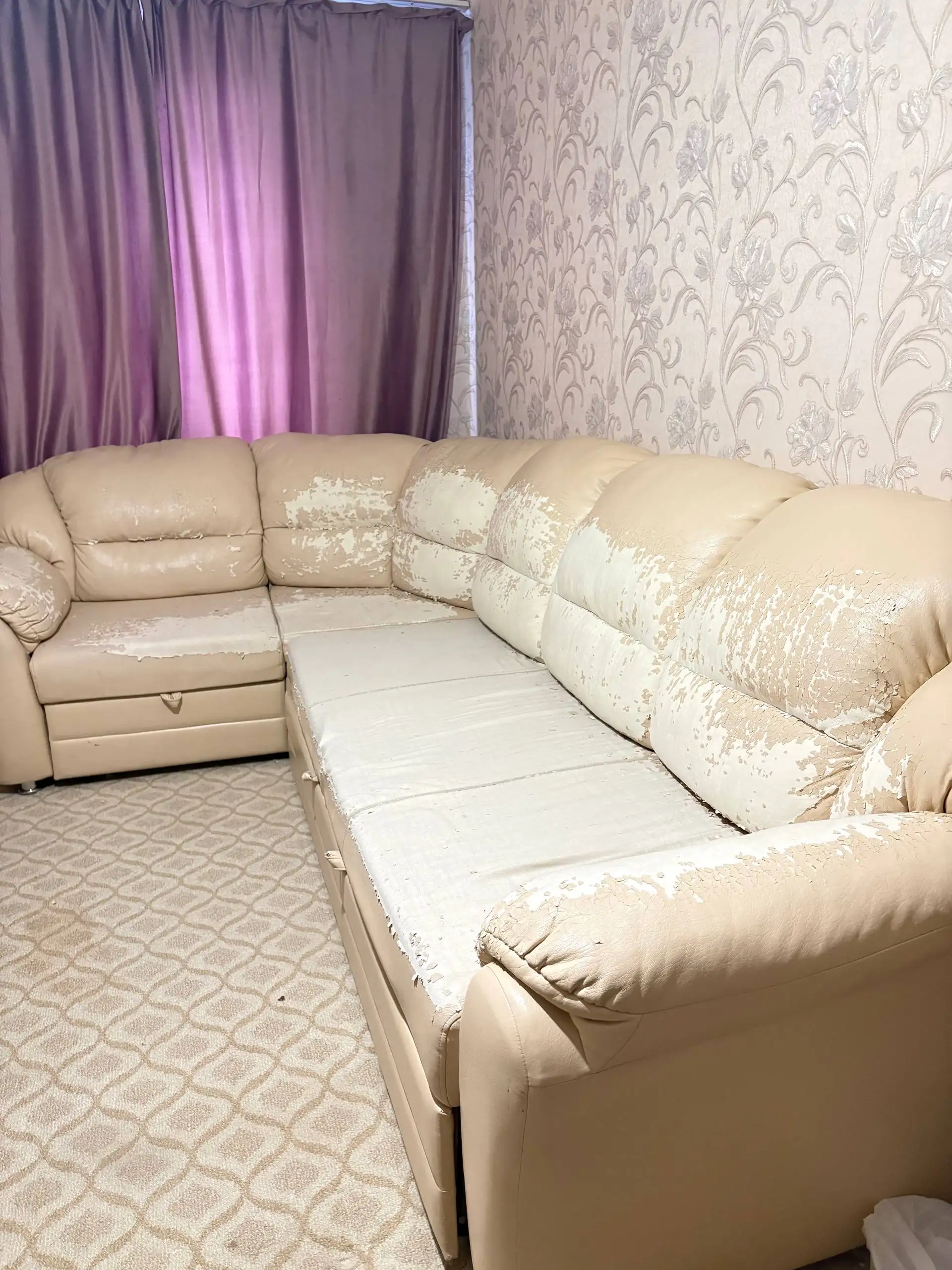 Продам диван выкатной раскладной 310х190 - Барахолка в Челябинск