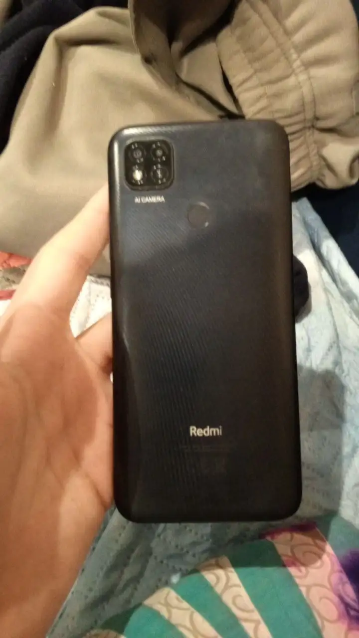 Продам REDMI 9C с царапинами - Смартфоны и телефоны (Электроника) в Челябинск