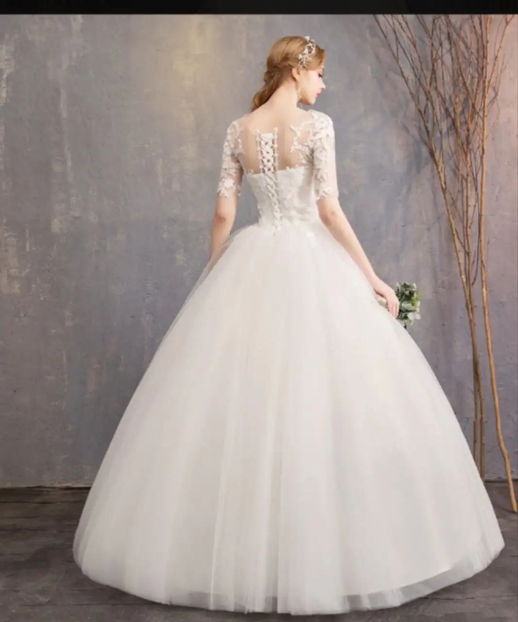 Продажа новых вещей: куртка, свадебное платье, коляска, елка - Барахолка в Челябинск