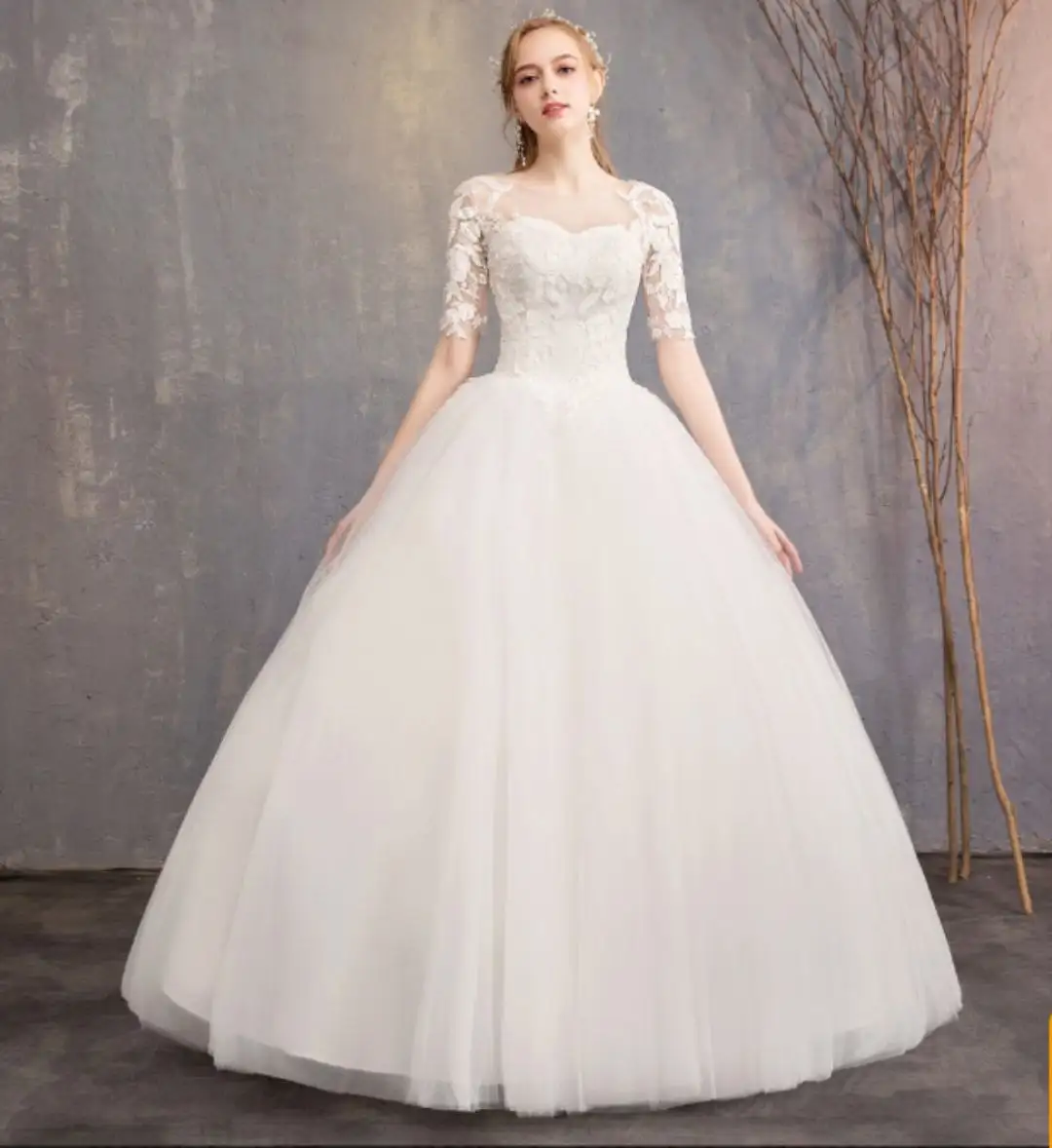 Продажа новых вещей: куртка, свадебное платье, коляска, елка - Барахолка в Челябинск