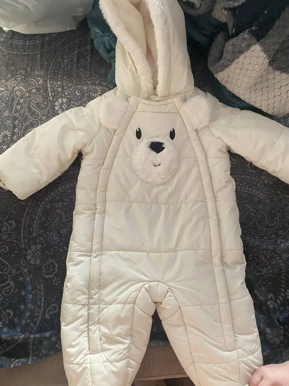 Продажа детских комбинезонов и вещей - Одежда (Товары для детей) в Челябинск