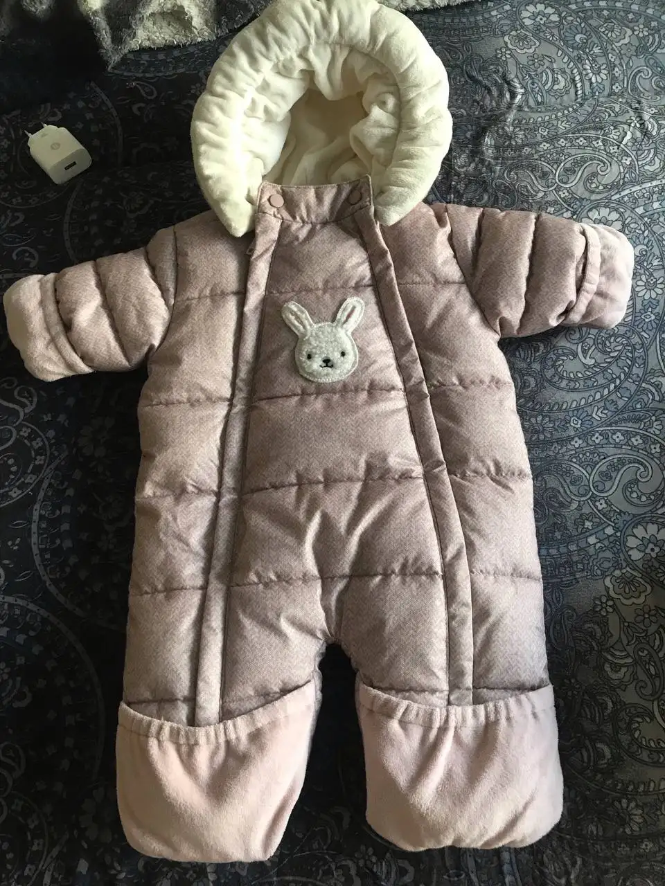 Продажа детских комбинезонов и вещей - Одежда (Товары для детей) в Челябинск