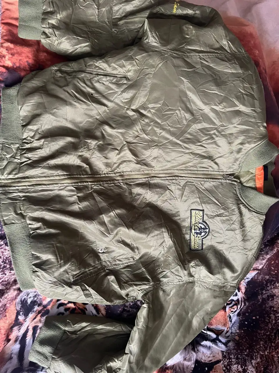 Продам куртку бомбер размер XL - Верхняя одежда (Одежда) в Челябинск