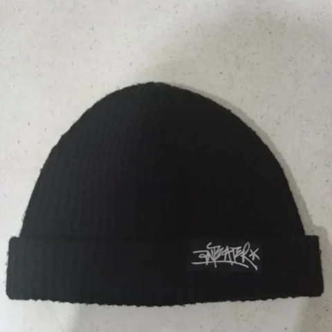Шапка Antıter оригинал в хорошем состоянии - Контрацептивы в Челябинск