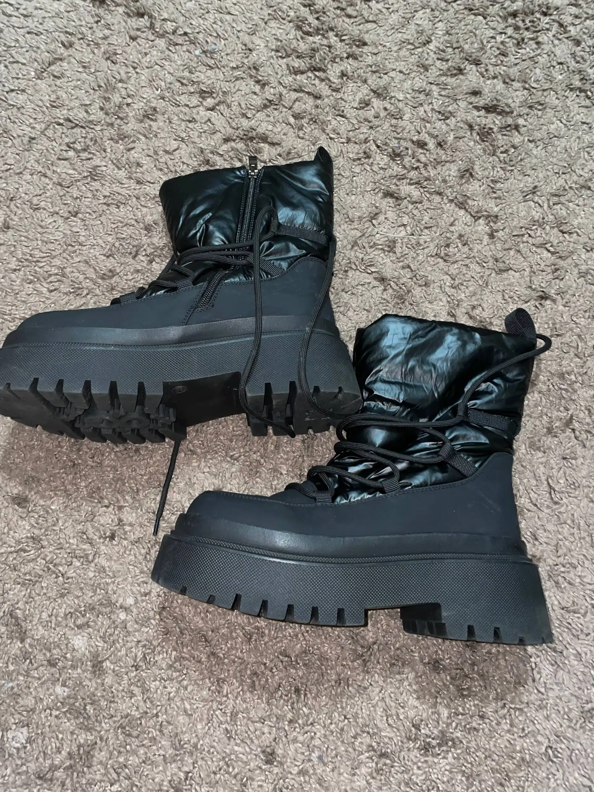 Зимние ботинки 39 размер с овечьей шерстью - Обувь (Одежда) в Челябинск