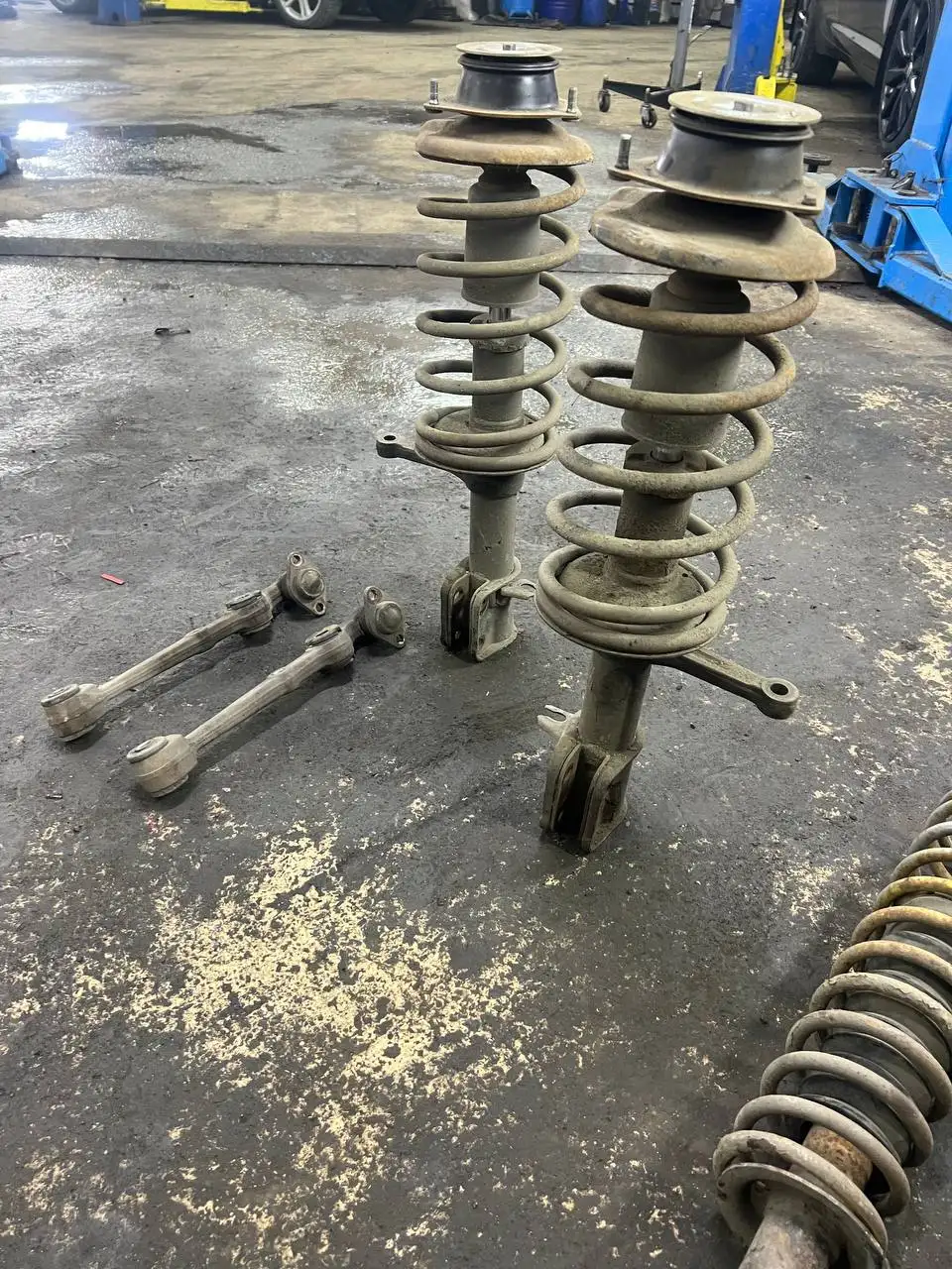 Продажа стоек и шаровых в рабочем состоянии - Барахолка в Челябинск