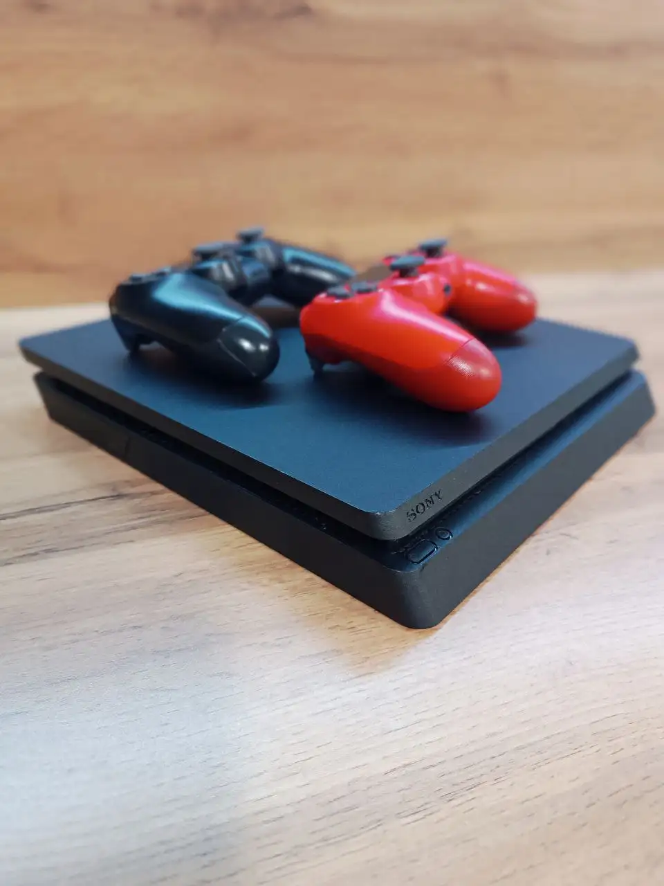 Продам PS4 Slim 1TB с играми - Игровые консоли (Электроника) в Челябинск