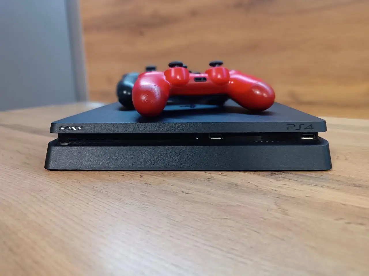 Продам PS4 Slim 1TB с играми - Игровые консоли (Электроника) в Челябинск