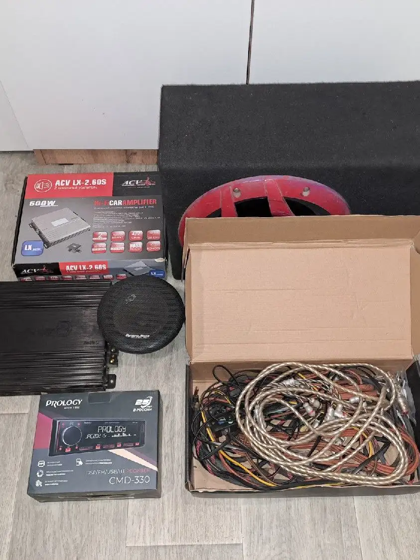 Продам автозвук в хорошем состоянии - Автозвук (Электроника) в Челябинск