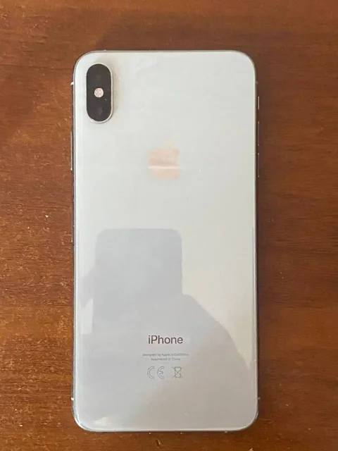 iPhone Xs Max 256GB с заменённой батареей - Аккаунты в Челябинск