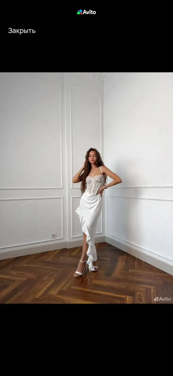 Продам платье новое размер 44 - Платья (Одежда) в Челябинск