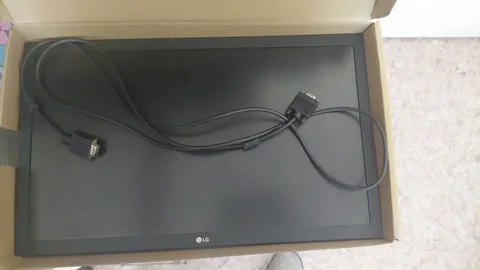 Продам монитор LG - Электроника в Челябинск