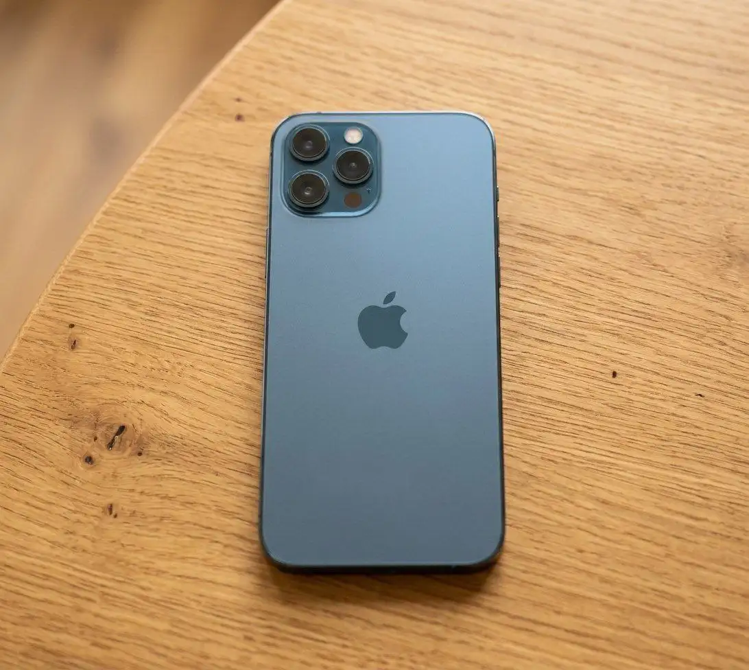 Продам iPhone 12 Pro 256 ГБ - Смартфоны (Электроника) в Челябинск