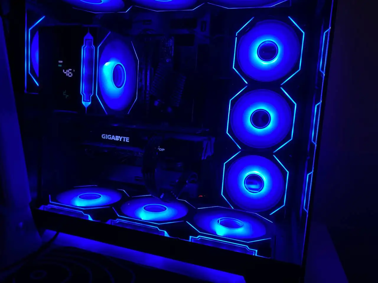 Компьютер с Intel Core i5-9600KF и GeForce GTX 1070 - Компьютеры (Электроника) в Челябинск