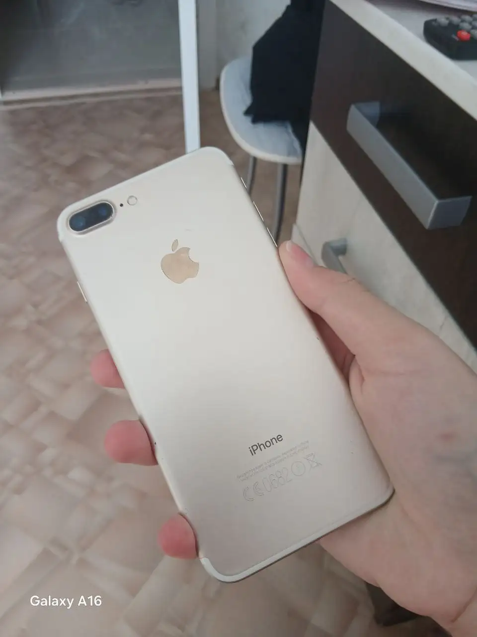 Продам iPhone 7 Plus 128ГБ - Смартфоны и телефоны (Электроника) в Челябинск