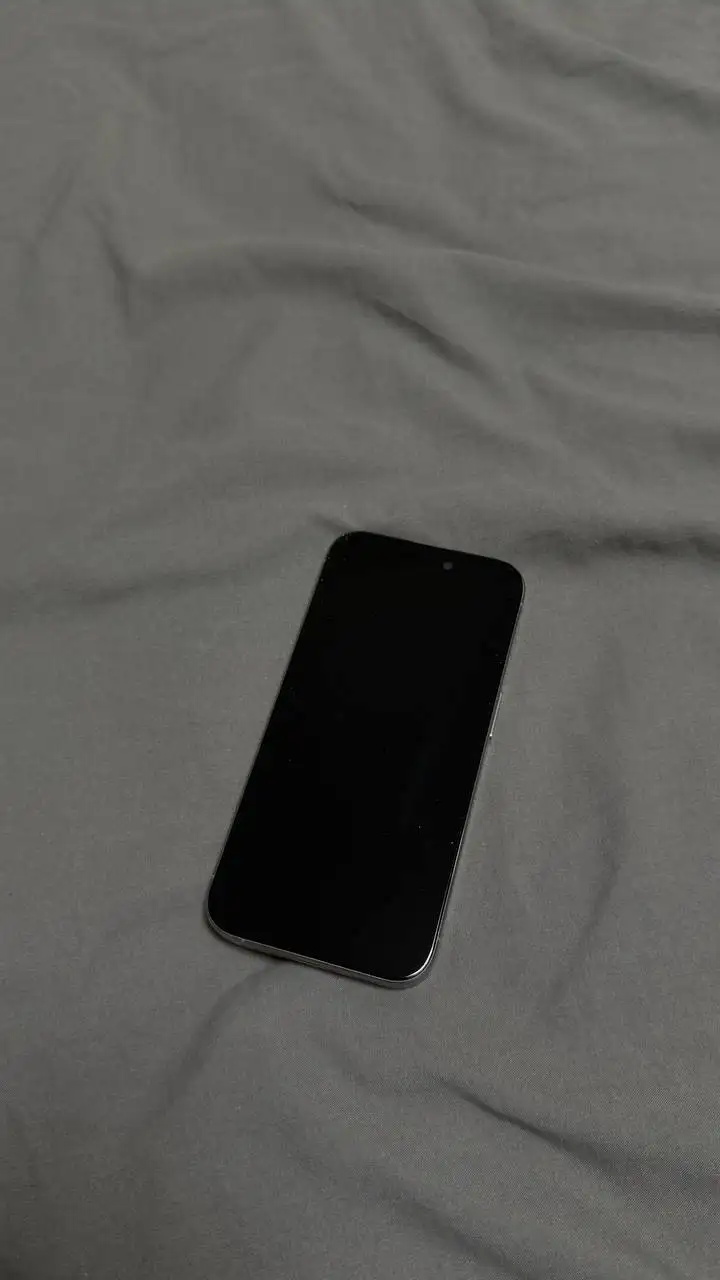 Продам iPhone 15 Pro серый 512гб - Смартфоны (Электроника) в Челябинск