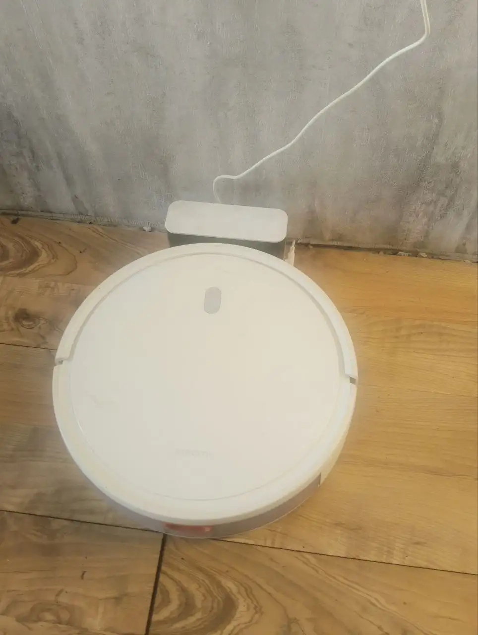 Робот-пылесос Xiaomi E10 с неисправностью - Роботы-пылесосы (Электроника) в Челябинск
