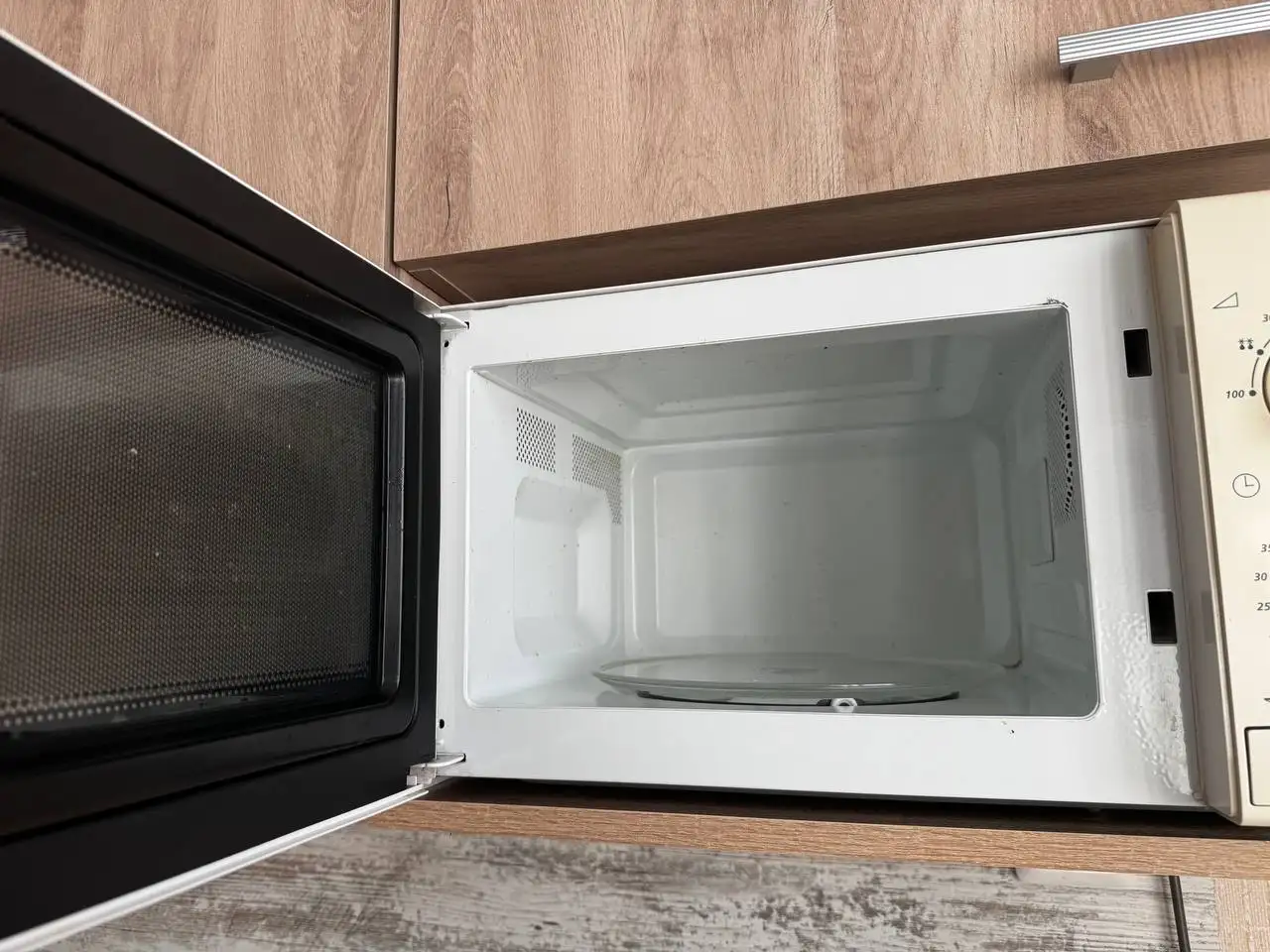 Продам плиту и микроволновку в отличном состоянии - Бытовая техника (Для дома и дачи) в Челябинск