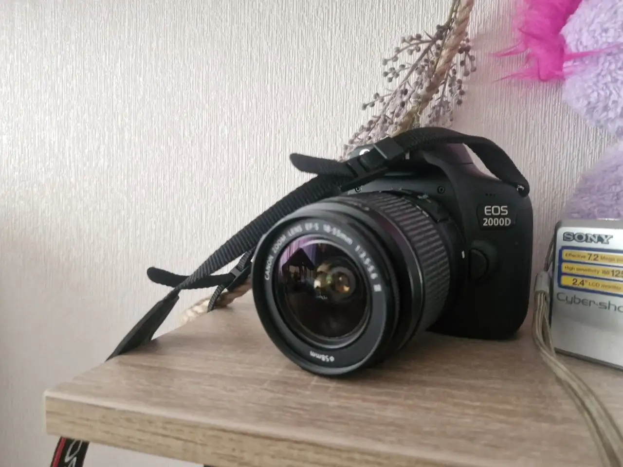 Canon EOS 2000D фотоаппарат полный комплект - Фотоаппараты (Электроника) в Челябинск