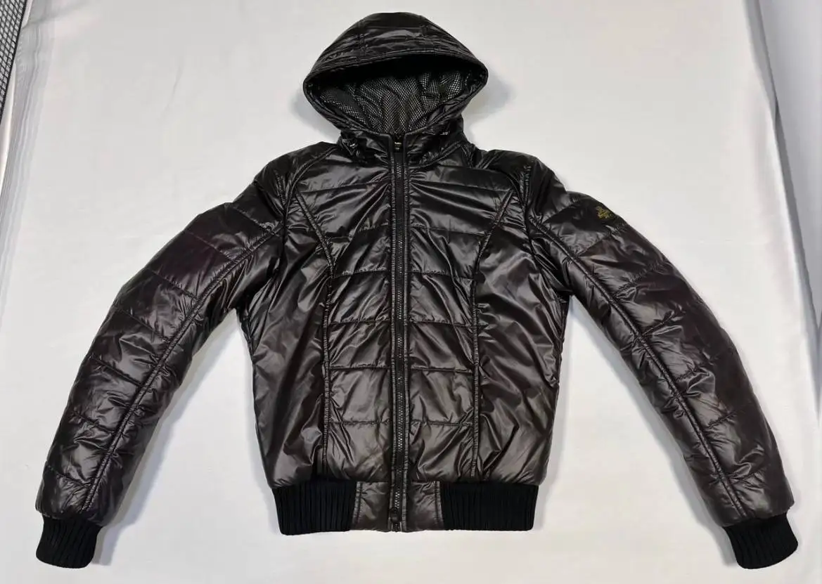 Куртка и джинсы - Одежда в Челябинск