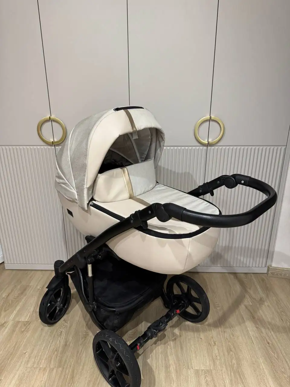 Продажа коляски Bexa - Коляски (Товары для детей) в Челябинск