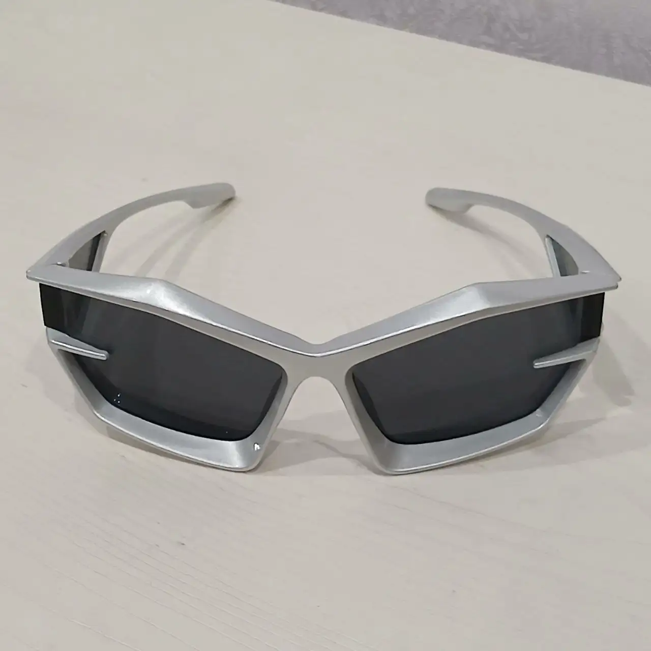 Солнцезащитные очки - Барахолка в Челябинск