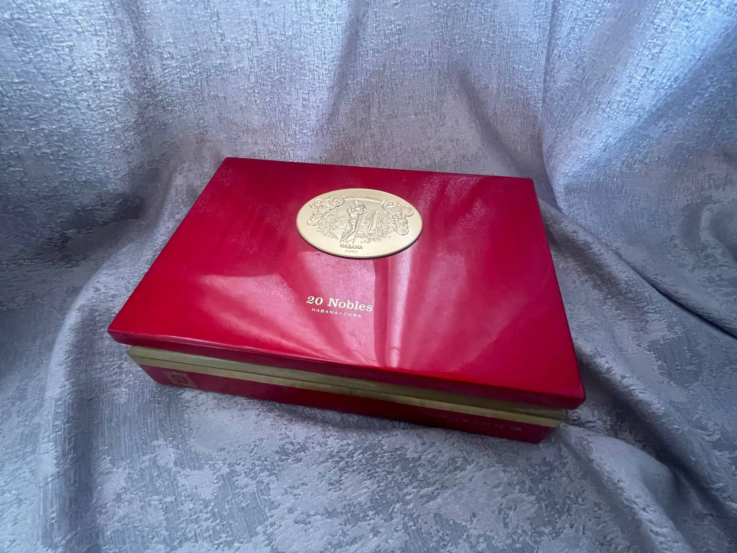 Оригинальный фирменный хьюмидор Romeo y Julieta Hidalgos - Барахолка в Челябинск